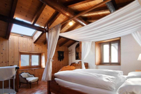 Stone House of the year 1500 Moltrasio